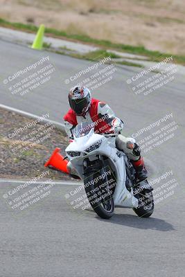 media/Mar-05-2023-TrackXperience (Sun) [[a95d40e56a]]/Group 2/session 2 turn 4/